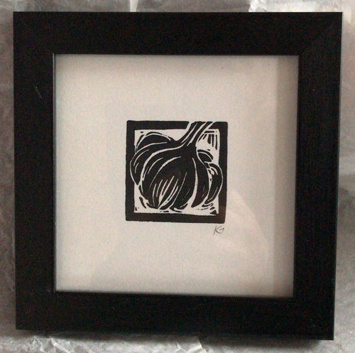 Linocut print Small Bulb of Garlic Ingredients prints by Kate Guy Prints